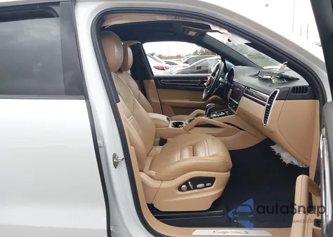 2019 Porsche Cayenne S z USA, uszkodzony, nr VIN WP1AB2AY7KDA61273